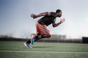 欧冠八强次回合：曼城主场1比0小胜那不勒斯 总比分3比2惊险晋级