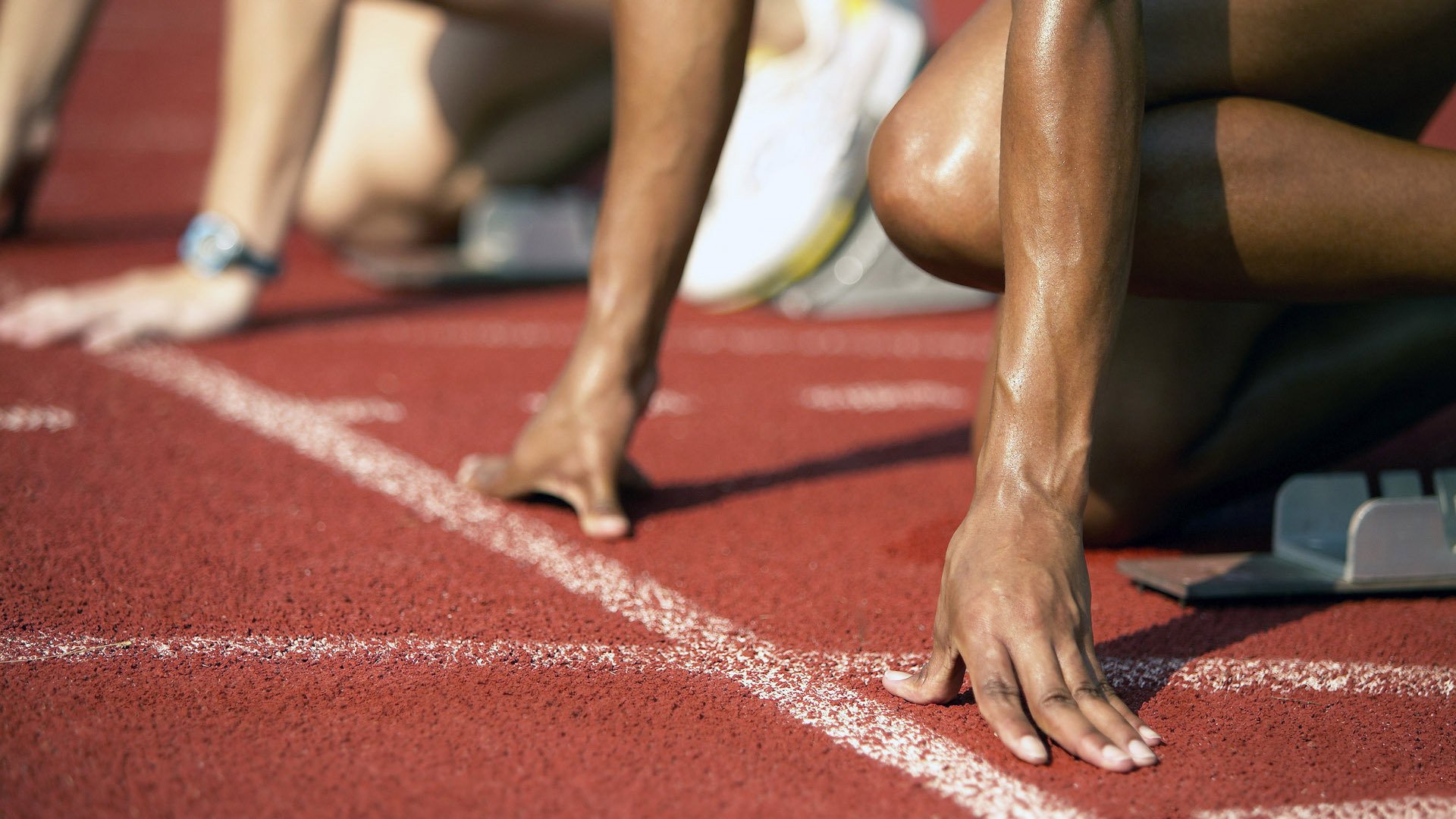 慈善高尔夫邀请赛 众多文体界人士出席 基金支持青少年体育